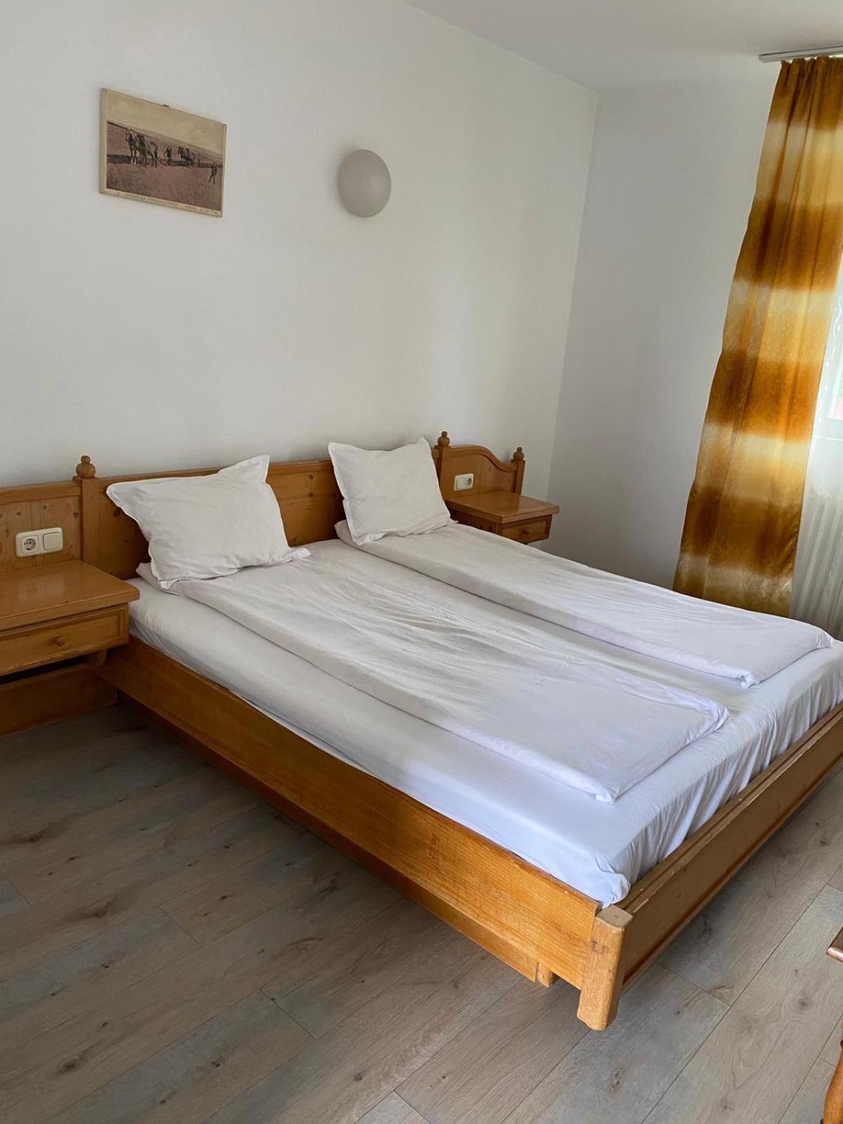 Sebeş Motel Dacia מראה חיצוני תמונה