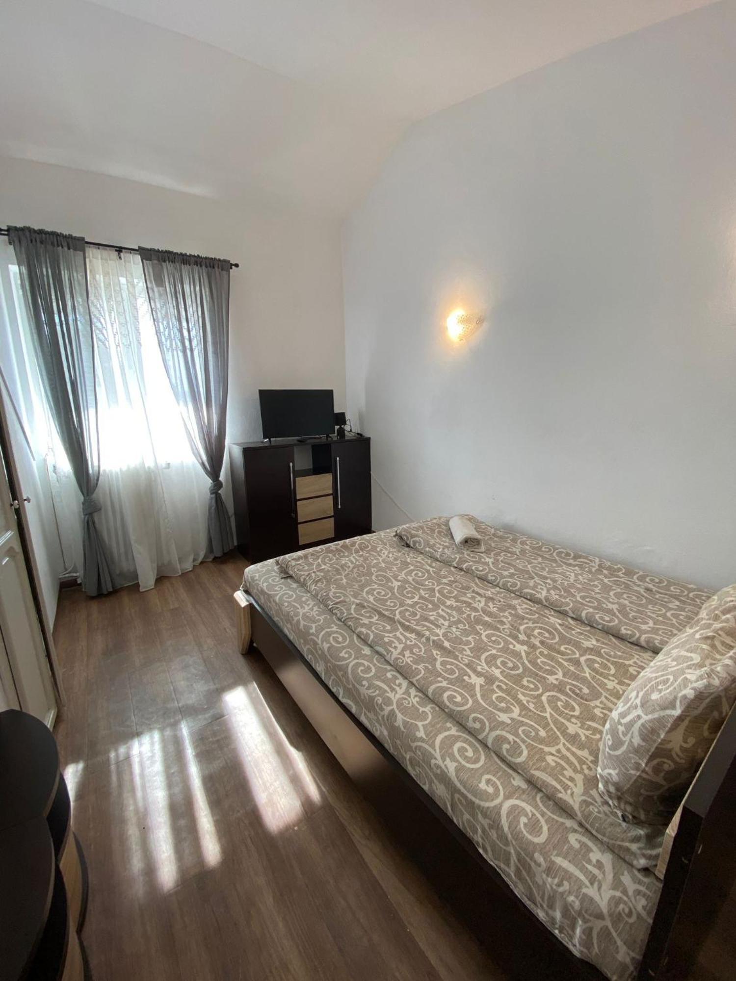 Sebeş Motel Dacia מראה חיצוני תמונה