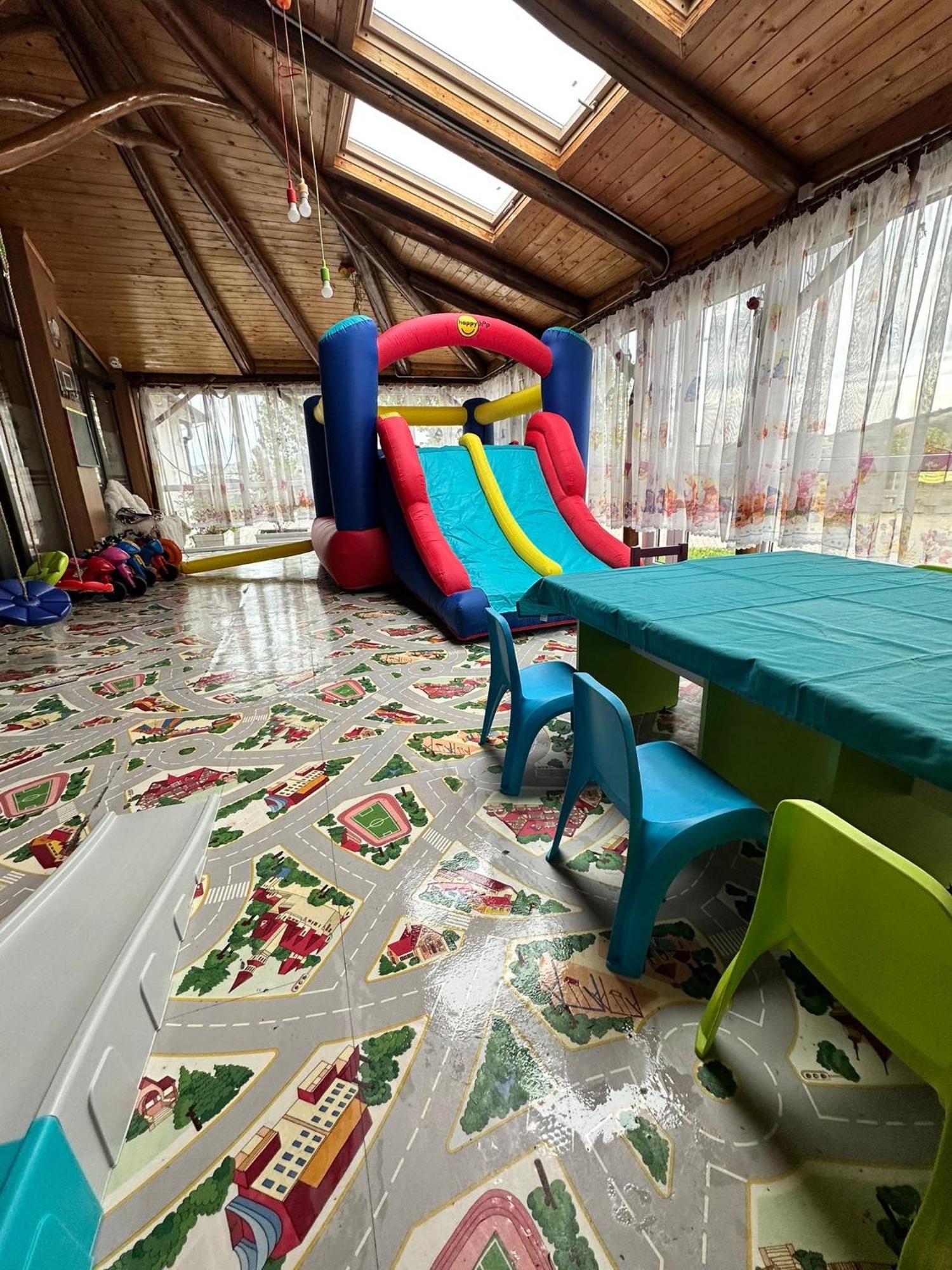 Sebeş Motel Dacia מראה חיצוני תמונה