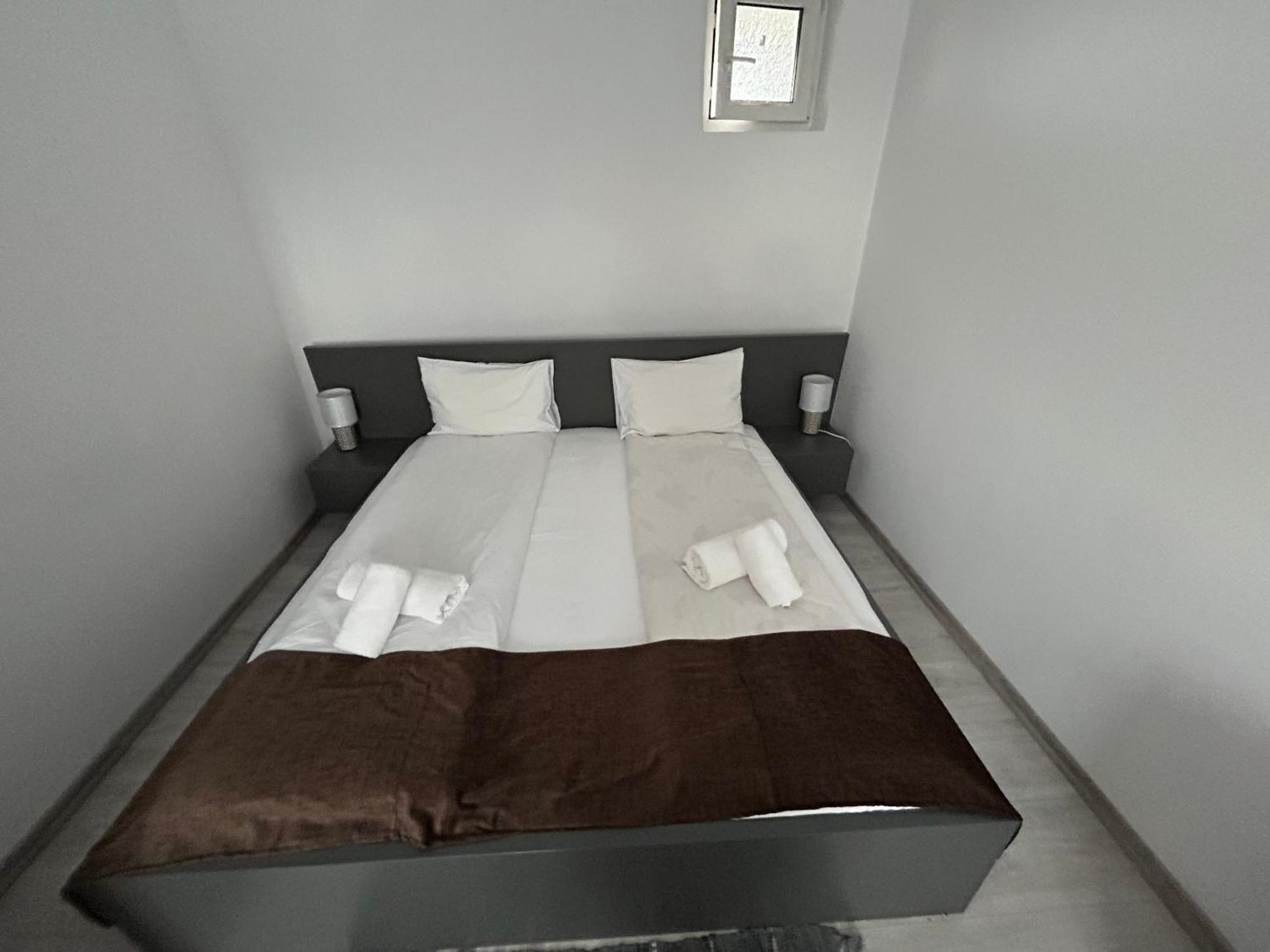 Sebeş Motel Dacia מראה חיצוני תמונה