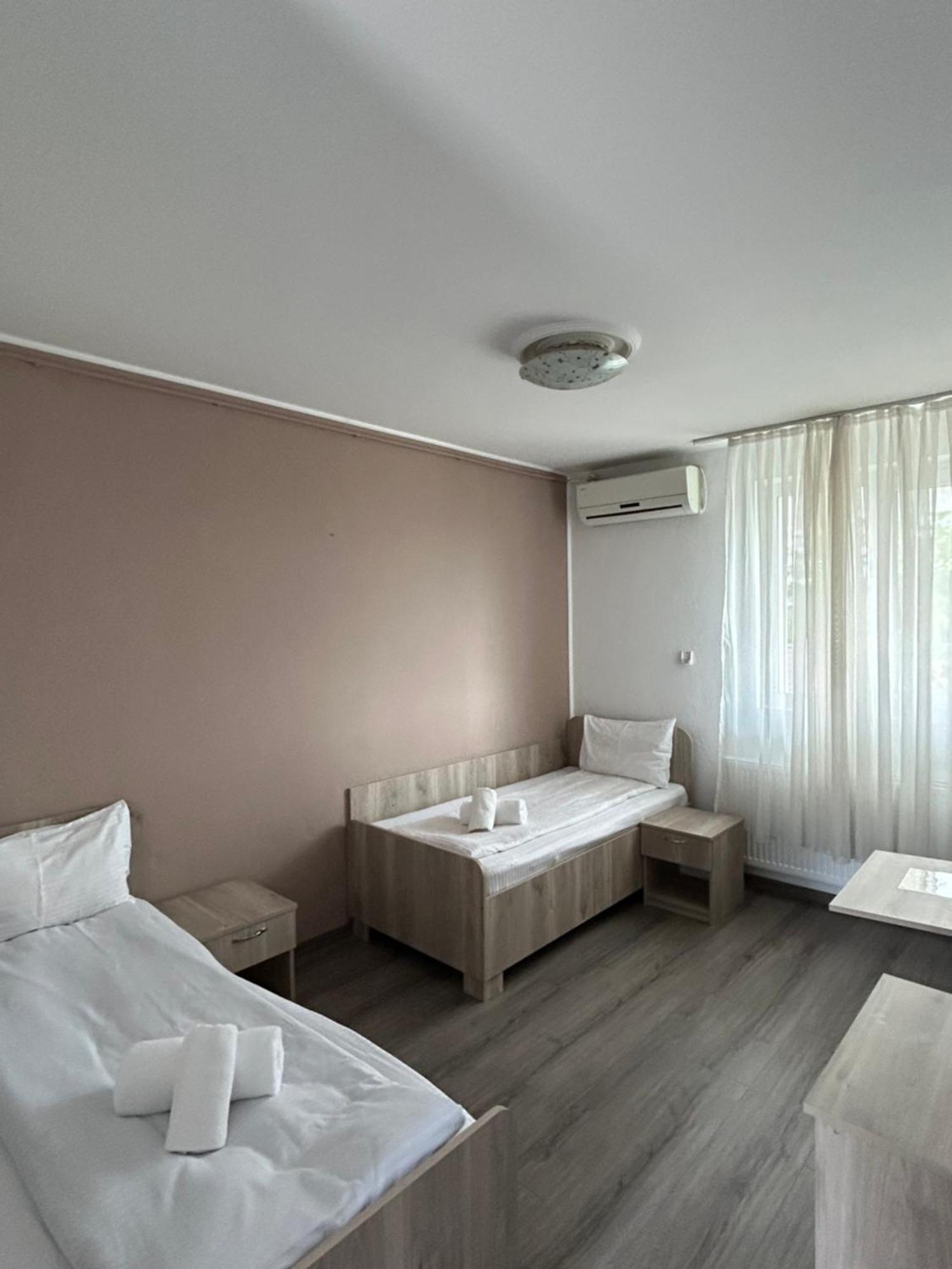 Sebeş Motel Dacia מראה חיצוני תמונה