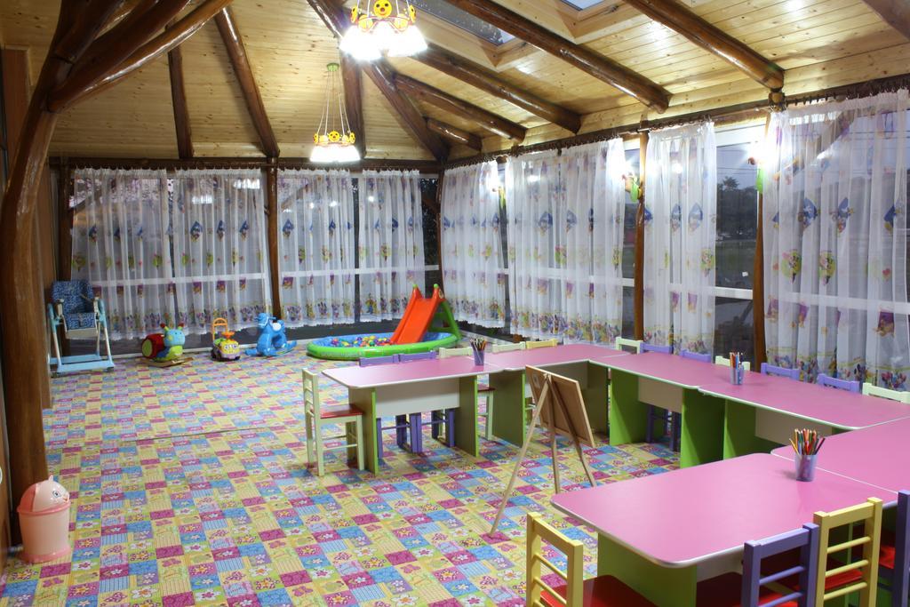 Sebeş Motel Dacia מראה חיצוני תמונה