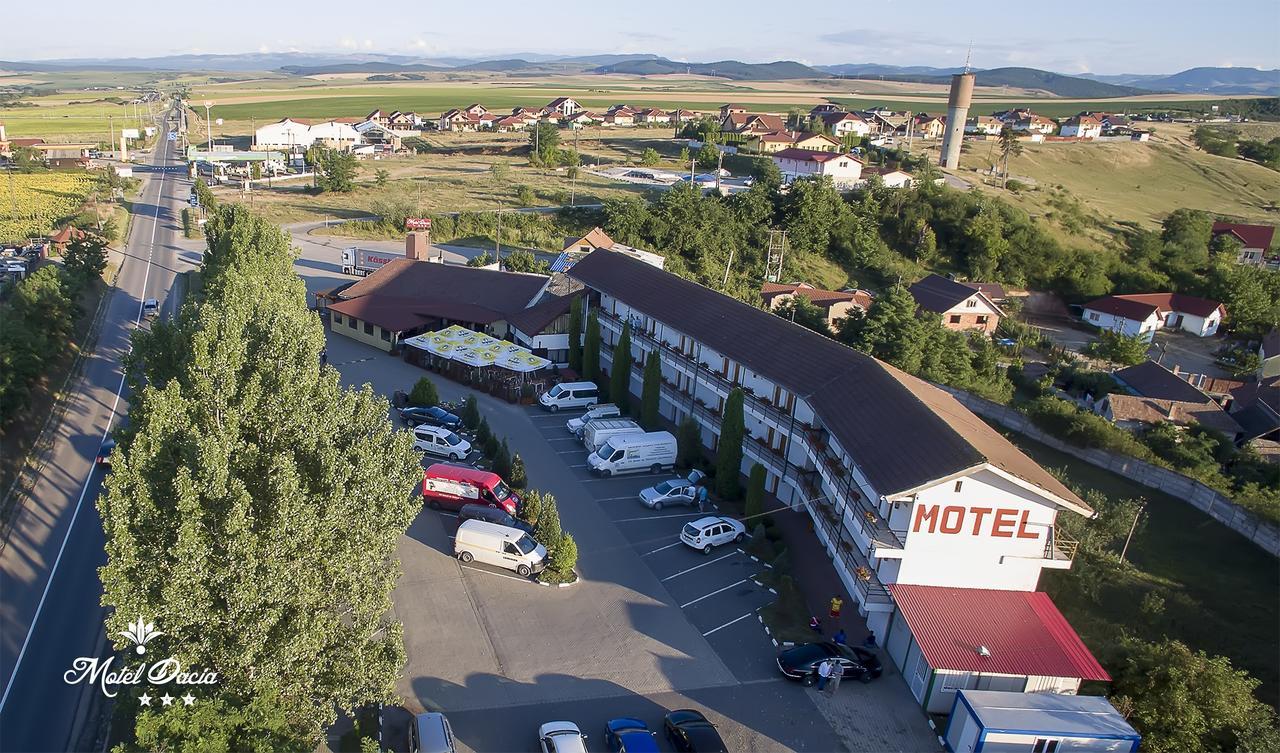 Sebeş Motel Dacia מראה חיצוני תמונה