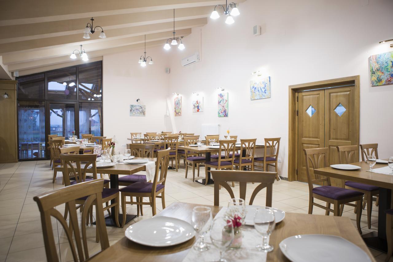 Sebeş Motel Dacia מראה חיצוני תמונה